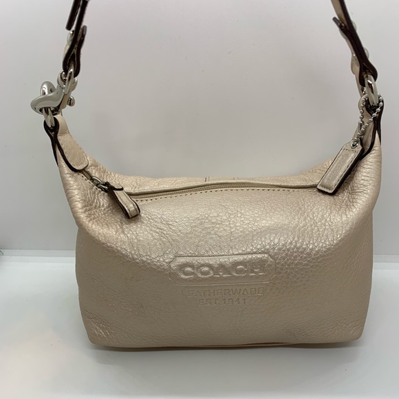 Coach Pearl Grained Leather Pochette Leatherware Est. 1941 pouch bag - Picture 4 of 12